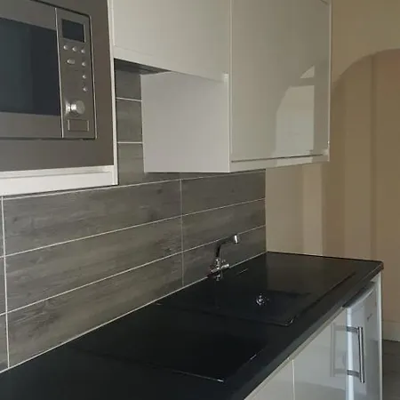Private Double In City Center Frühstückspension